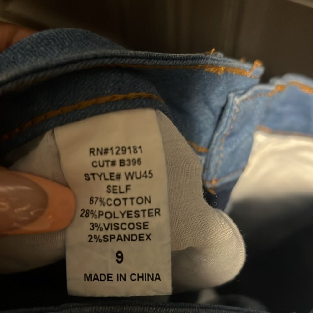 Fashionnova Flared  jeans - Picture 5 of 5